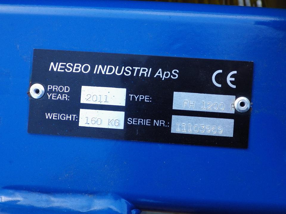 Front Kehrmaschine vollhydraulisch 1200NESBO ISEKI (2200 netto) - Sopaggregat: bild 5 Front Kehrmaschine vollhydraulisch 1200NESBO ISEKI (2200 netto) - Sopaggregat: bild 5