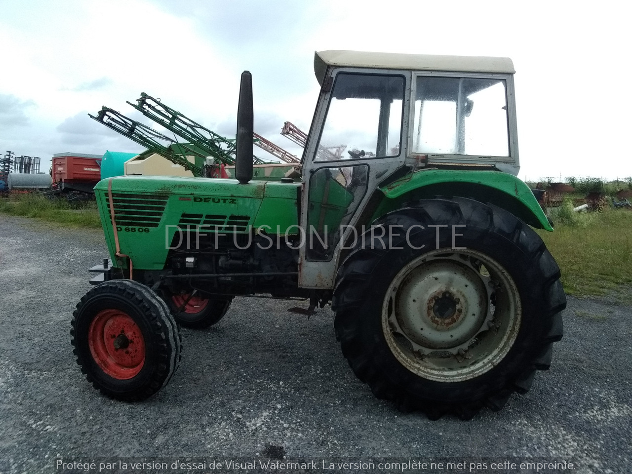 DEUTZ-FAHR TRACTEUR AGRICOLE 68-06 - Traktor: bild 2 DEUTZ-FAHR TRACTEUR AGRICOLE 68-06 - Traktor: bild 2