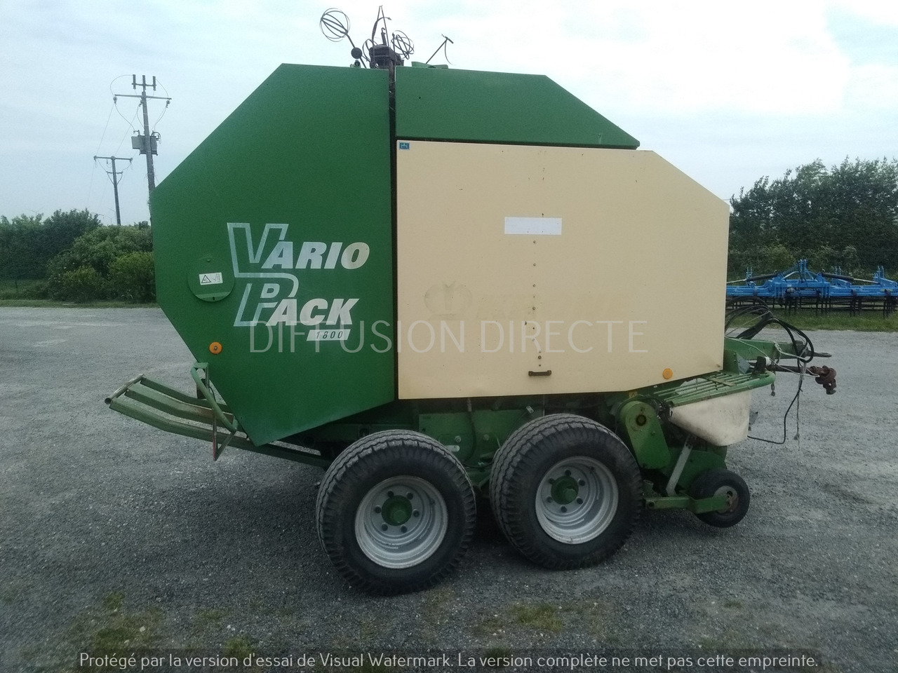 KRONE PRESSE A BALLES RONDES VARIO 1800 PACK - Rundbalspress: bild 4 KRONE PRESSE A BALLES RONDES VARIO 1800 PACK - Rundbalspress: bild 4