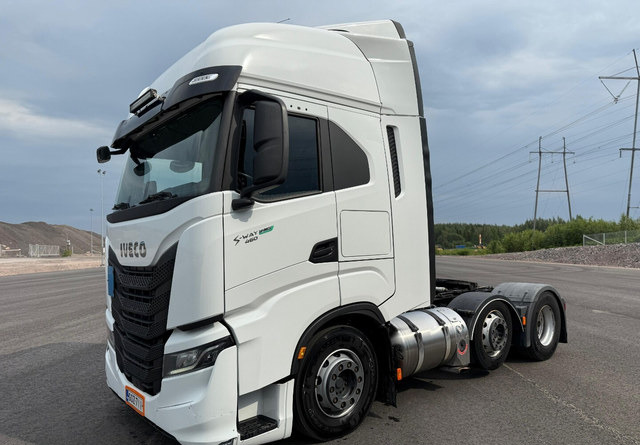 IvecoS-Way 460 LNG 6x2 - Dragbil: bild 1 IvecoS-Way 460 LNG 6x2 - Dragbil: bild 1
