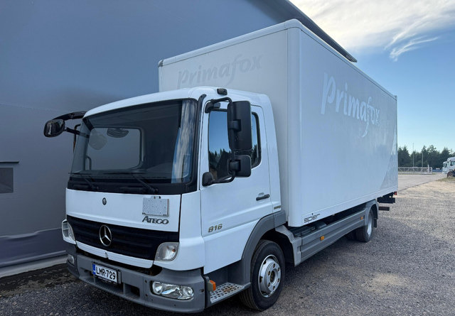 Mercedes-BenzAtego kaappi + perälauta - Lastbil med skåp: bild 1 Mercedes-BenzAtego kaappi + perälauta - Lastbil med skåp: bild 1