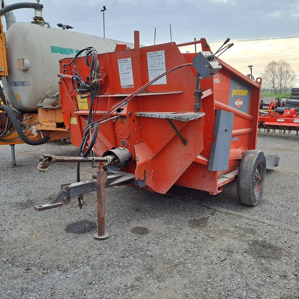 IMPAGLIATRICE KUHN PRIMOR PP - Halmhack: bild 1 IMPAGLIATRICE KUHN PRIMOR PP - Halmhack: bild 1