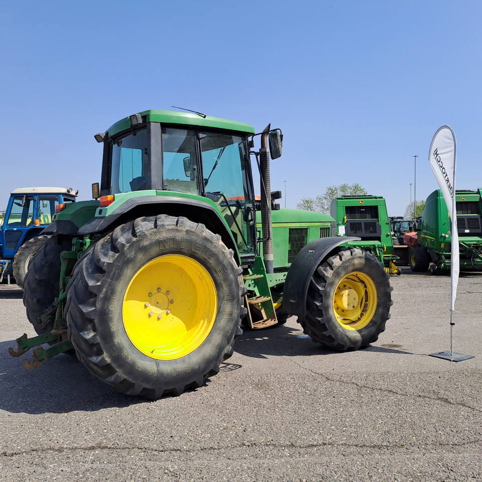JOHN DEERE 6910 - Traktor: bild 2 JOHN DEERE 6910 - Traktor: bild 2