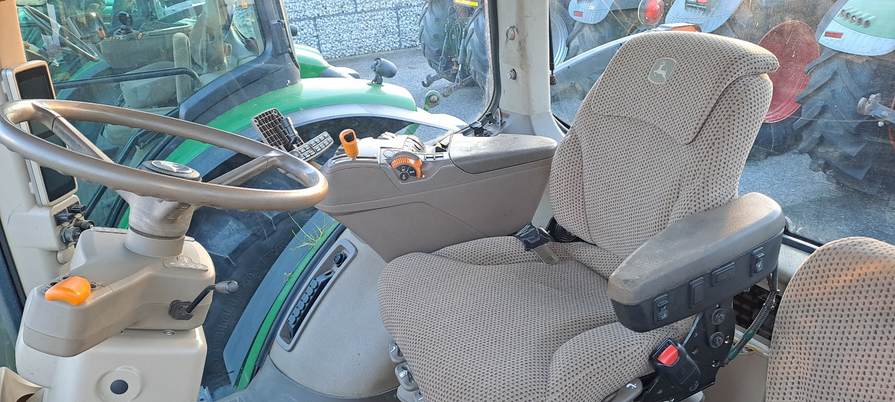 JOHN DEERE 7230R - Traktor: bild 5 JOHN DEERE 7230R - Traktor: bild 5