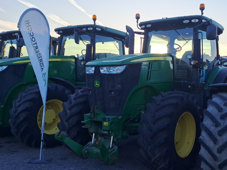 JOHN DEERE 7230R - Traktor: bild 1 JOHN DEERE 7230R - Traktor: bild 1