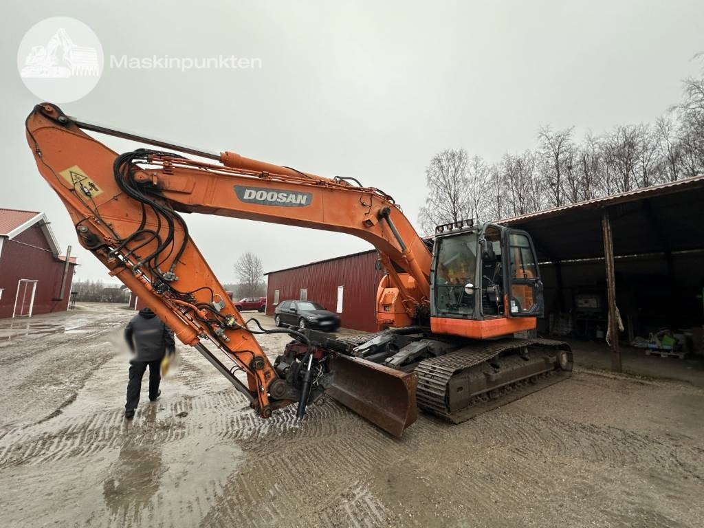 Doosan DX 235 LCR - Bandgrävare: bild 3 Doosan DX 235 LCR - Bandgrävare: bild 3