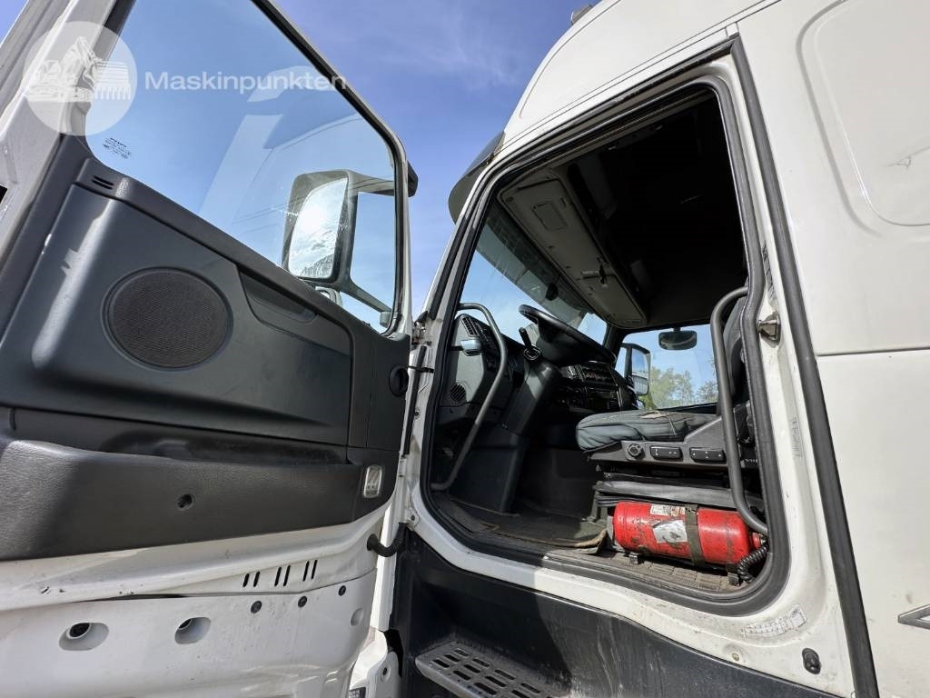 Dragbil Volvo FH 460: bild 9