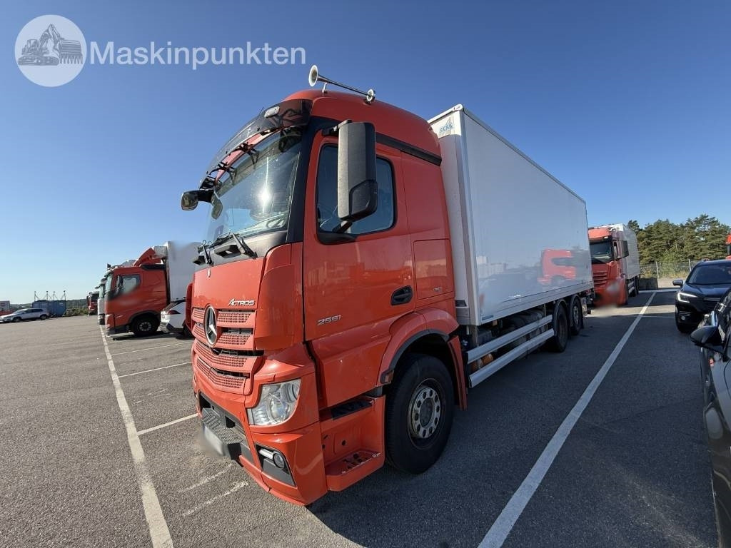 Mercedes-Benz Actros 2551 - Kylbil lastbil: bild 1 Mercedes-Benz Actros 2551 - Kylbil lastbil: bild 1