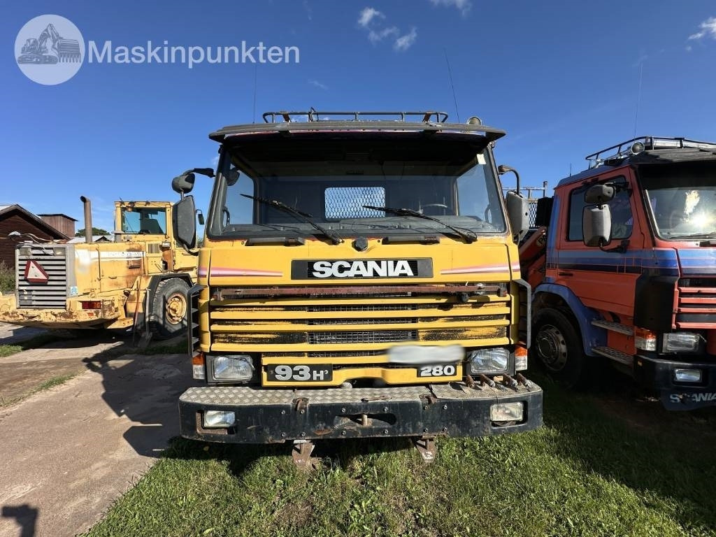 Scania P 93 HL - Tippbil lastbil: bild 2 Scania P 93 HL - Tippbil lastbil: bild 2