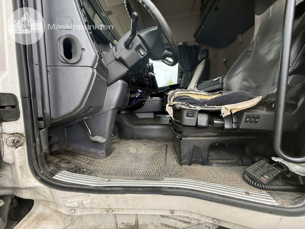 Lastbil med skåp Scania R 480 LB: bild 49