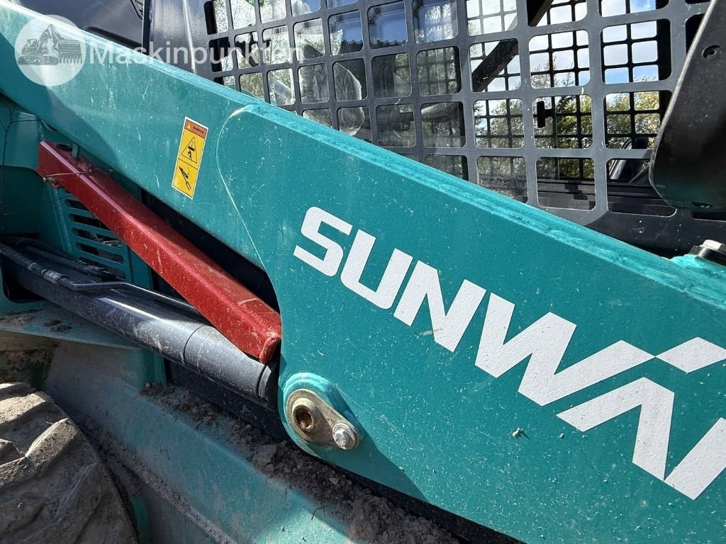 Kompaktlastare/ Slirstyrda lastare Sunward SWL 3230: bild 49