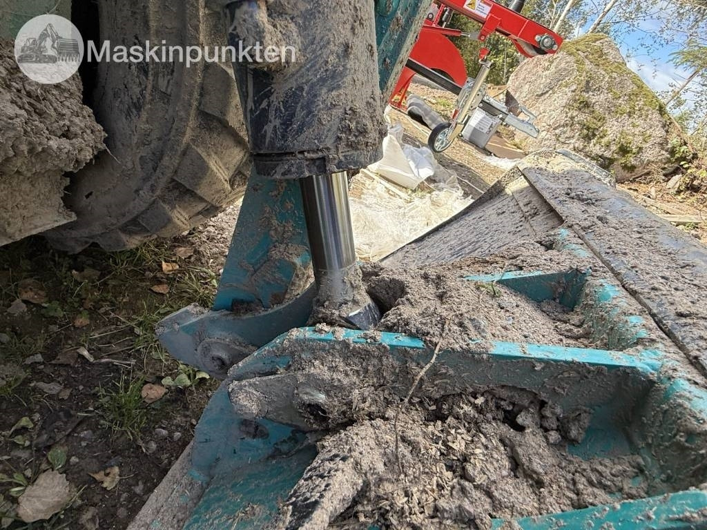 Kompaktlastare/ Slirstyrda lastare Sunward SWL 3230: bild 42