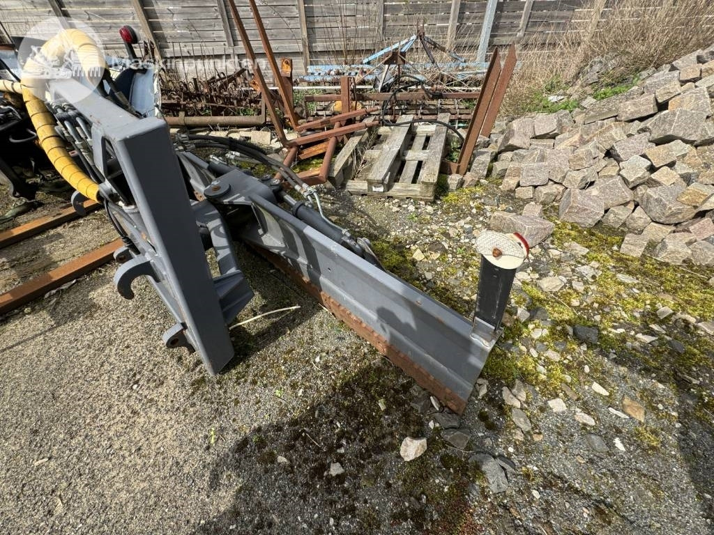 Vilakoneoy Planskrapa - Schaktblad för Byggmaskiner: bild 2 Vilakoneoy Planskrapa - Schaktblad för Byggmaskiner: bild 2