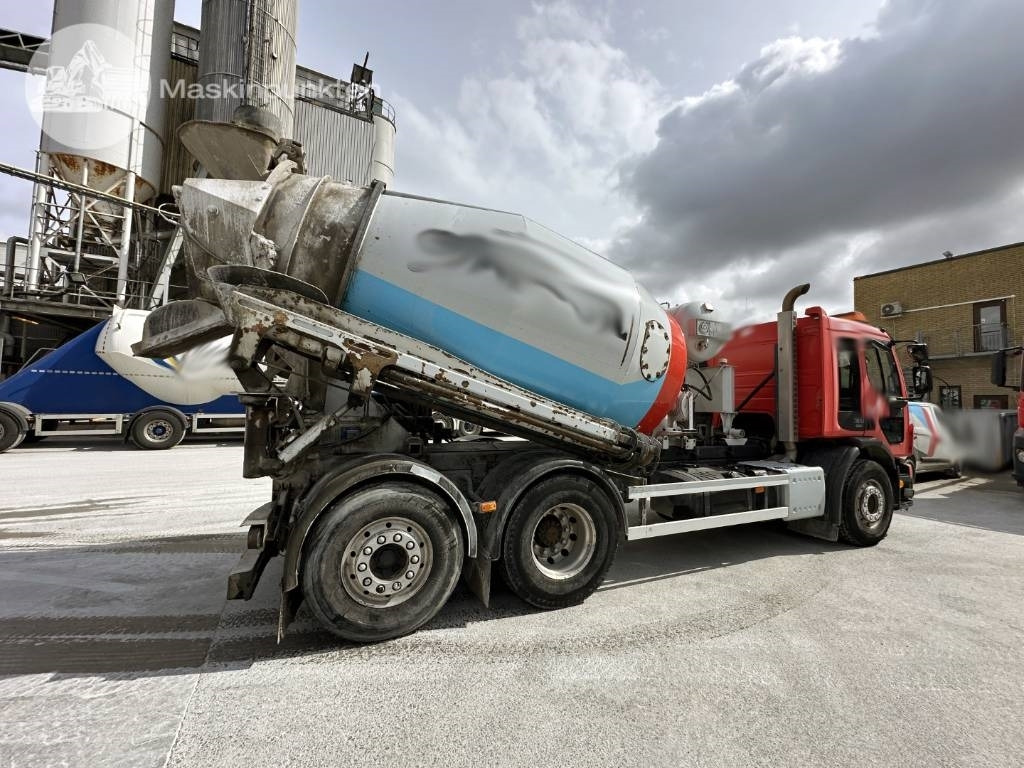 Volvo FE 320 - Betongbil: bild 2 Volvo FE 320 - Betongbil: bild 2