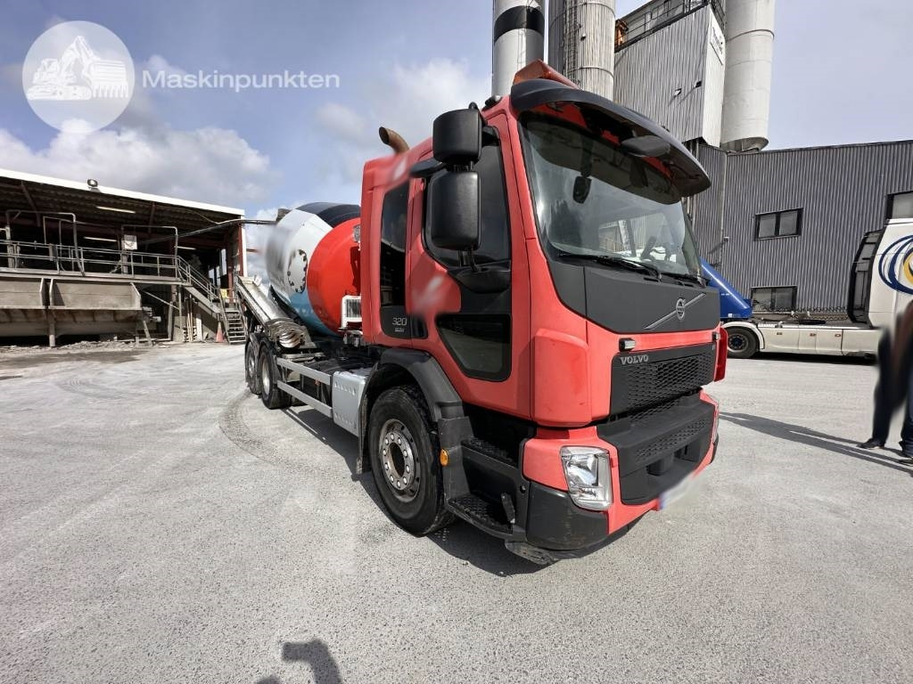 Volvo FE 320 - Betongbil: bild 5 Volvo FE 320 - Betongbil: bild 5