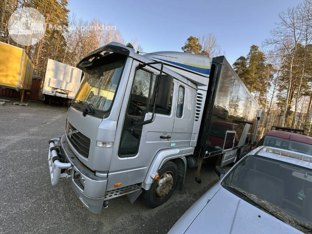 Volvo FL 220 Ekipage - Biltransportbil lastbil: bild 3 Volvo FL 220 Ekipage - Biltransportbil lastbil: bild 3