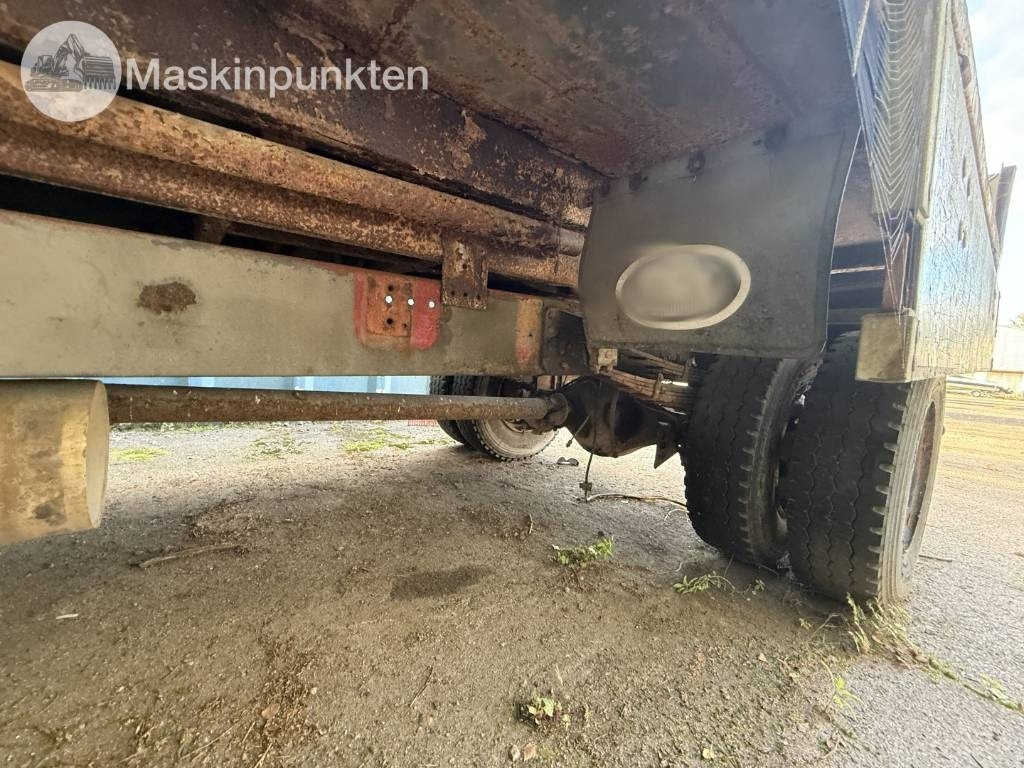 Tippbil lastbil Volvo FL 611: bild 16