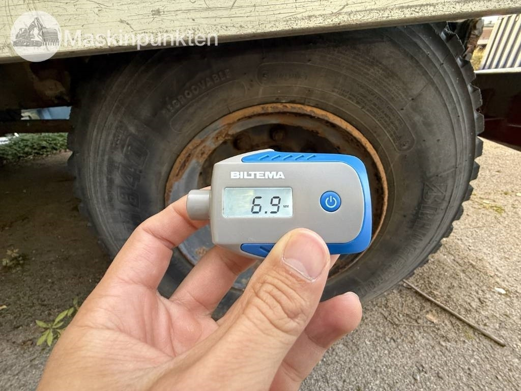 Tippbil lastbil Volvo FL 611: bild 25