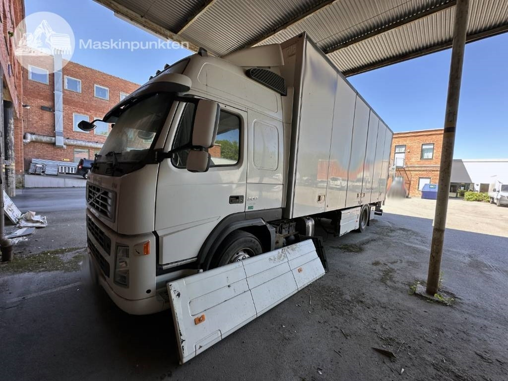 Volvo FM 300 - Lastbil med skåp: bild 1 Volvo FM 300 - Lastbil med skåp: bild 1