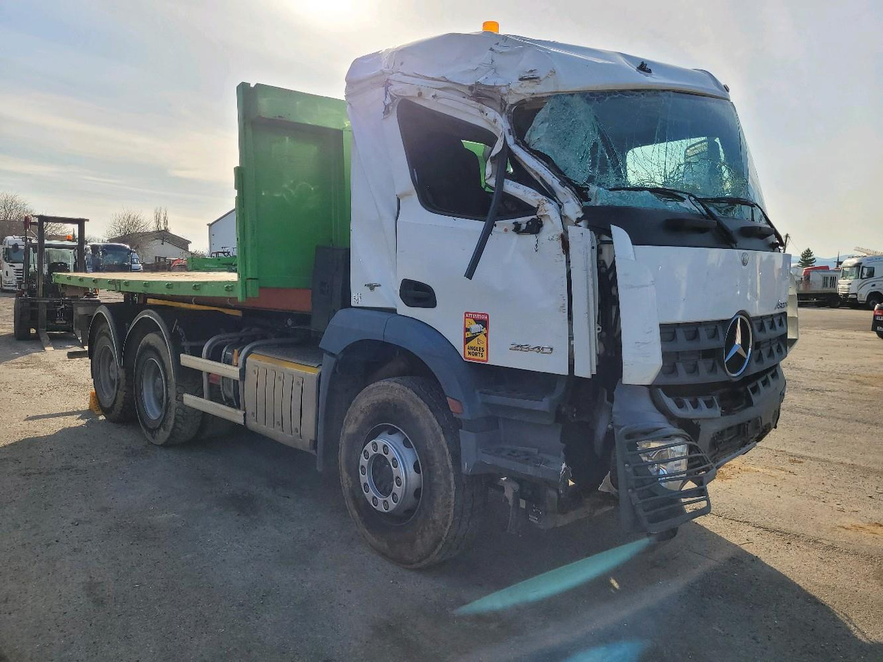 MERCEDES AROCS 2640 6X4 - Flakbil: bild 1 MERCEDES AROCS 2640 6X4 - Flakbil: bild 1