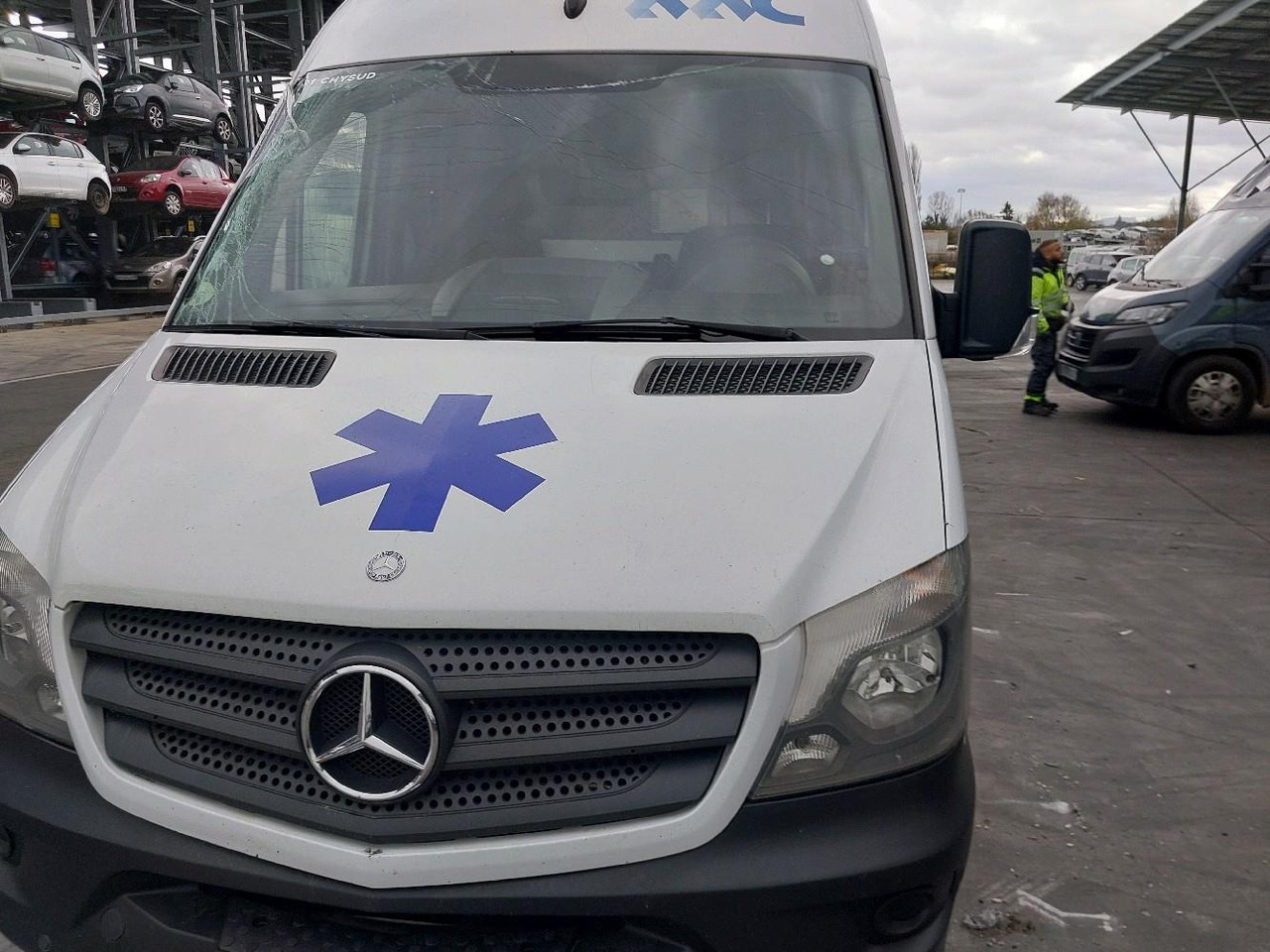 MERCEDES SPRINTER II 313 2.2 CDI 130 - Ambulans: bild 1 MERCEDES SPRINTER II 313 2.2 CDI 130 - Ambulans: bild 1