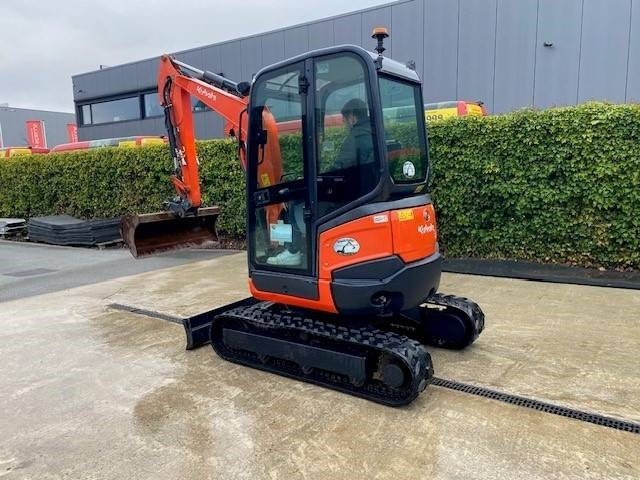 Kubota U 27-4 - Minigrävmaskin: bild 1 Kubota U 27-4 - Minigrävmaskin: bild 1