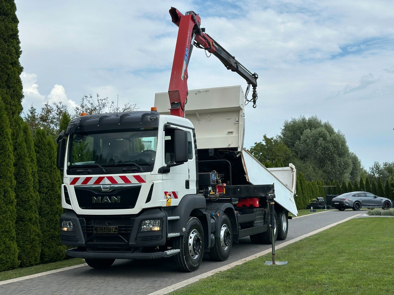 MAN TGS 440 / 8x4 /CRANE HMF 1530/ TIPPER - Tippbil lastbil, Kranbil: bild 1 MAN TGS 440 / 8x4 /CRANE HMF 1530/ TIPPER - Tippbil lastbil, Kranbil: bild 1