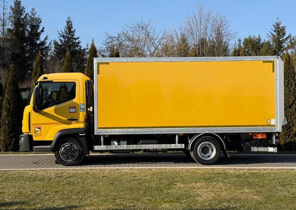 Renault D 7.5 KONTENER - Lastbil med skåp: bild 4 Renault D 7.5 KONTENER - Lastbil med skåp: bild 4