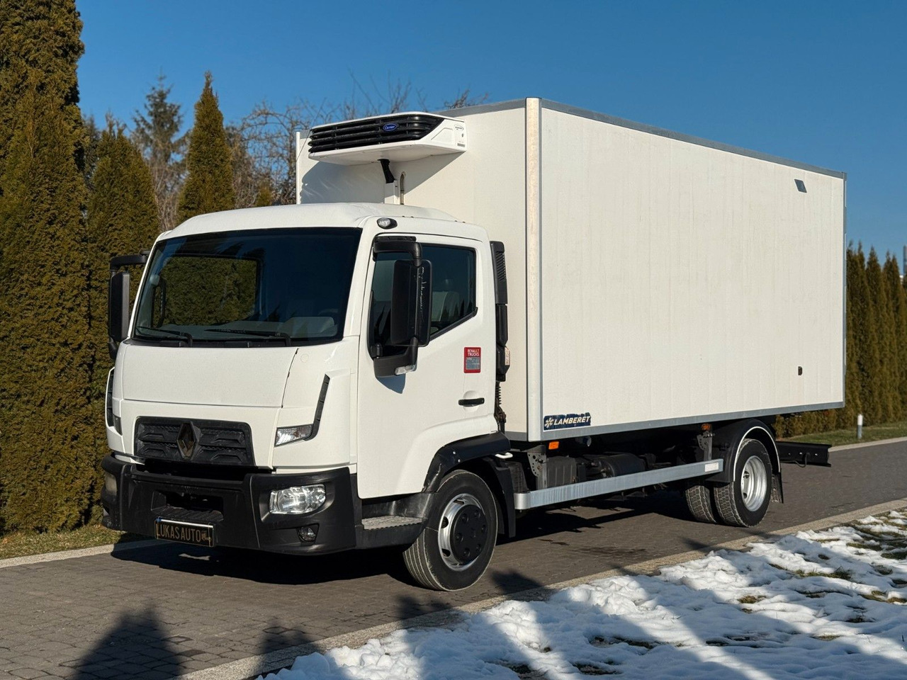 Renault D7.5 MANUAL LAMBERET CARRIER XARIOS 350 - Kylbil lastbil: bild 1 Renault D7.5 MANUAL LAMBERET CARRIER XARIOS 350 - Kylbil lastbil: bild 1