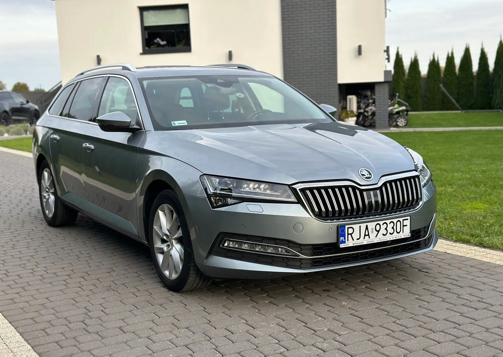 Skoda Superb 2.0 TDI SCR Style DSG - Personbil: bild 3 Skoda Superb 2.0 TDI SCR Style DSG - Personbil: bild 3