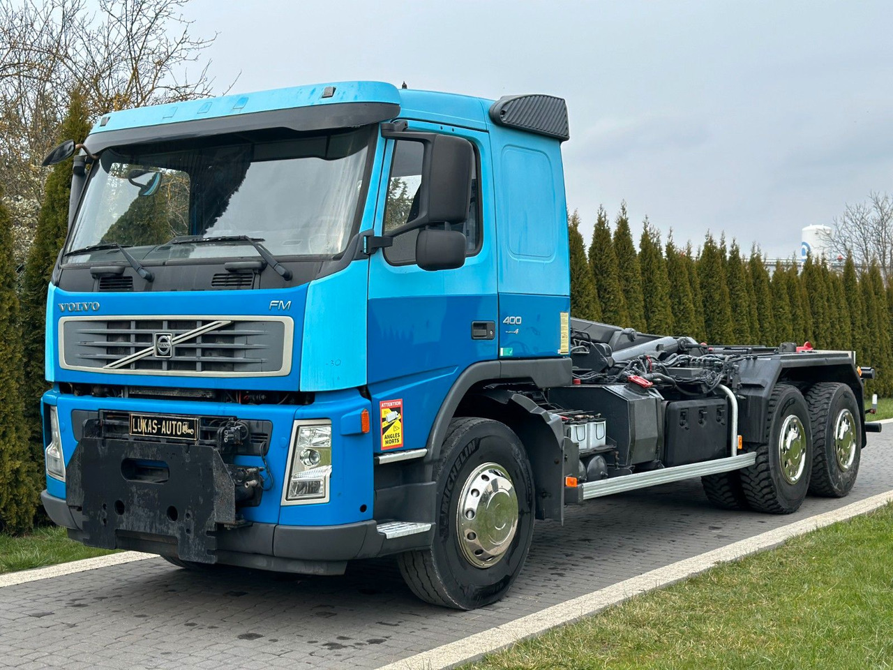 Volvo FM 400 MANUAL 6X4 ABROLLKIPPER - Lastväxlare lastbil: bild 1 Volvo FM 400 MANUAL 6X4 ABROLLKIPPER - Lastväxlare lastbil: bild 1