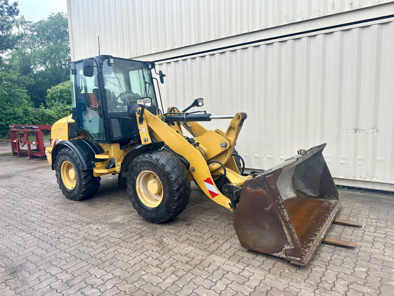 CAT 908H2 / Deutsche Maschine / Schaufel + Gabel - Hjullastare: bild 2 CAT 908H2 / Deutsche Maschine / Schaufel + Gabel - Hjullastare: bild 2