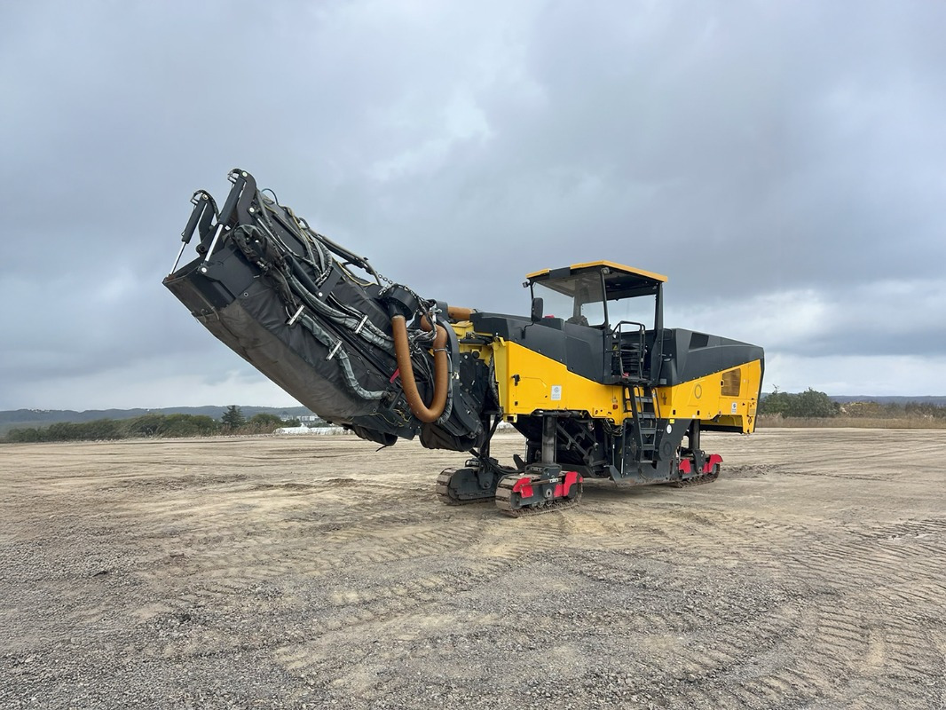 BOMAG DE BM 2200/75 Stage IV/Tier 4f - Asfaltfräs: bild 1 BOMAG DE BM 2200/75 Stage IV/Tier 4f - Asfaltfräs: bild 1