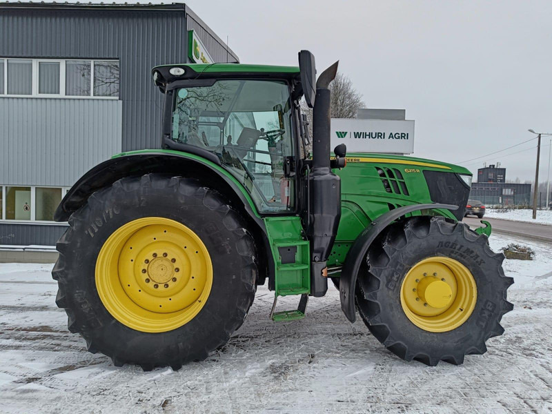 John Deere 6215R - Traktor: bild 2 John Deere 6215R - Traktor: bild 2