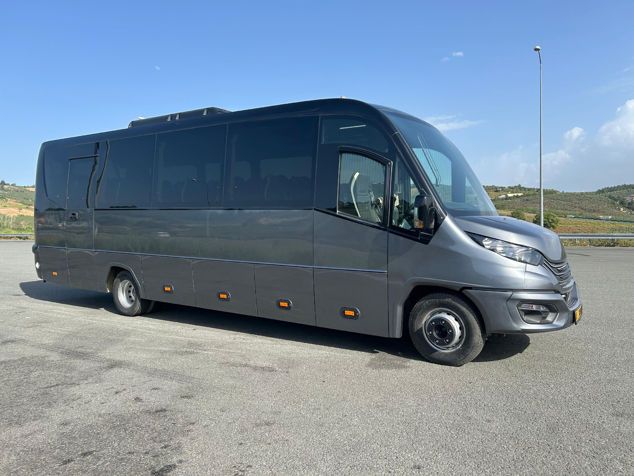 IVECO DAILY - RIGHT HAND DRIVE TOURISTIC VEHICLE - Turistbuss: bild 3 IVECO DAILY - RIGHT HAND DRIVE TOURISTIC VEHICLE - Turistbuss: bild 3