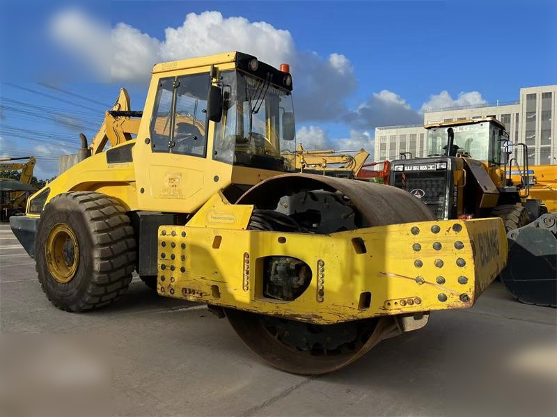 BOMAG BW226DH-4 - Vält: bild 1 BOMAG BW226DH-4 - Vält: bild 1
