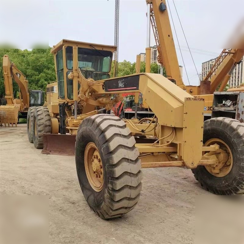 CATERPILLAR 14H - Väghyvel: bild 2 CATERPILLAR 14H - Väghyvel: bild 2