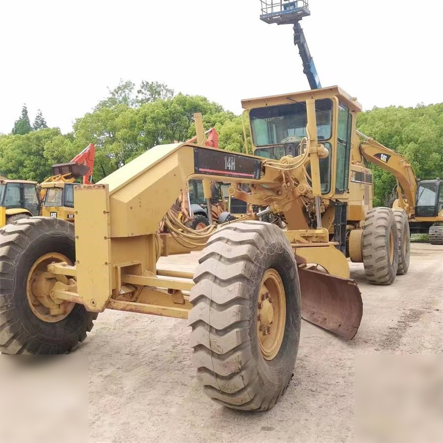 CATERPILLAR 14H - Väghyvel: bild 2 CATERPILLAR 14H - Väghyvel: bild 2