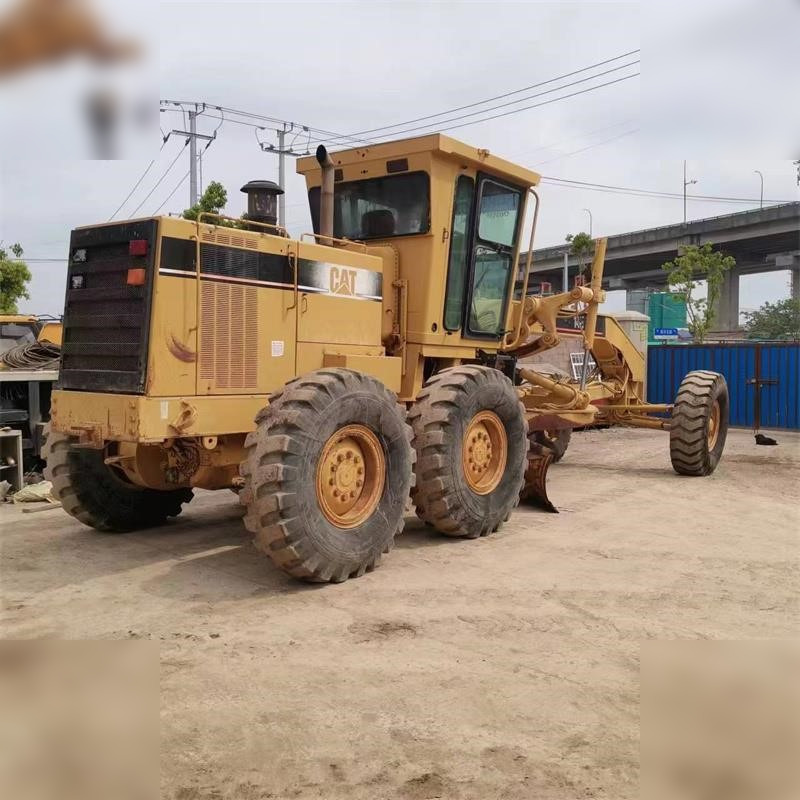 CATERPILLAR 14H - Väghyvel: bild 2 CATERPILLAR 14H - Väghyvel: bild 2