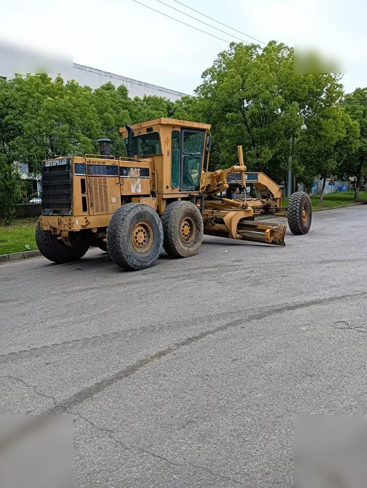 CATERPILLAR 14H - Väghyvel: bild 2 CATERPILLAR 14H - Väghyvel: bild 2