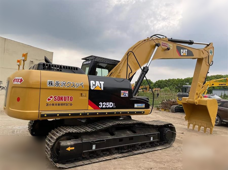 CATERPILLAR 325DL - Bandgrävare: bild 1 CATERPILLAR 325DL - Bandgrävare: bild 1