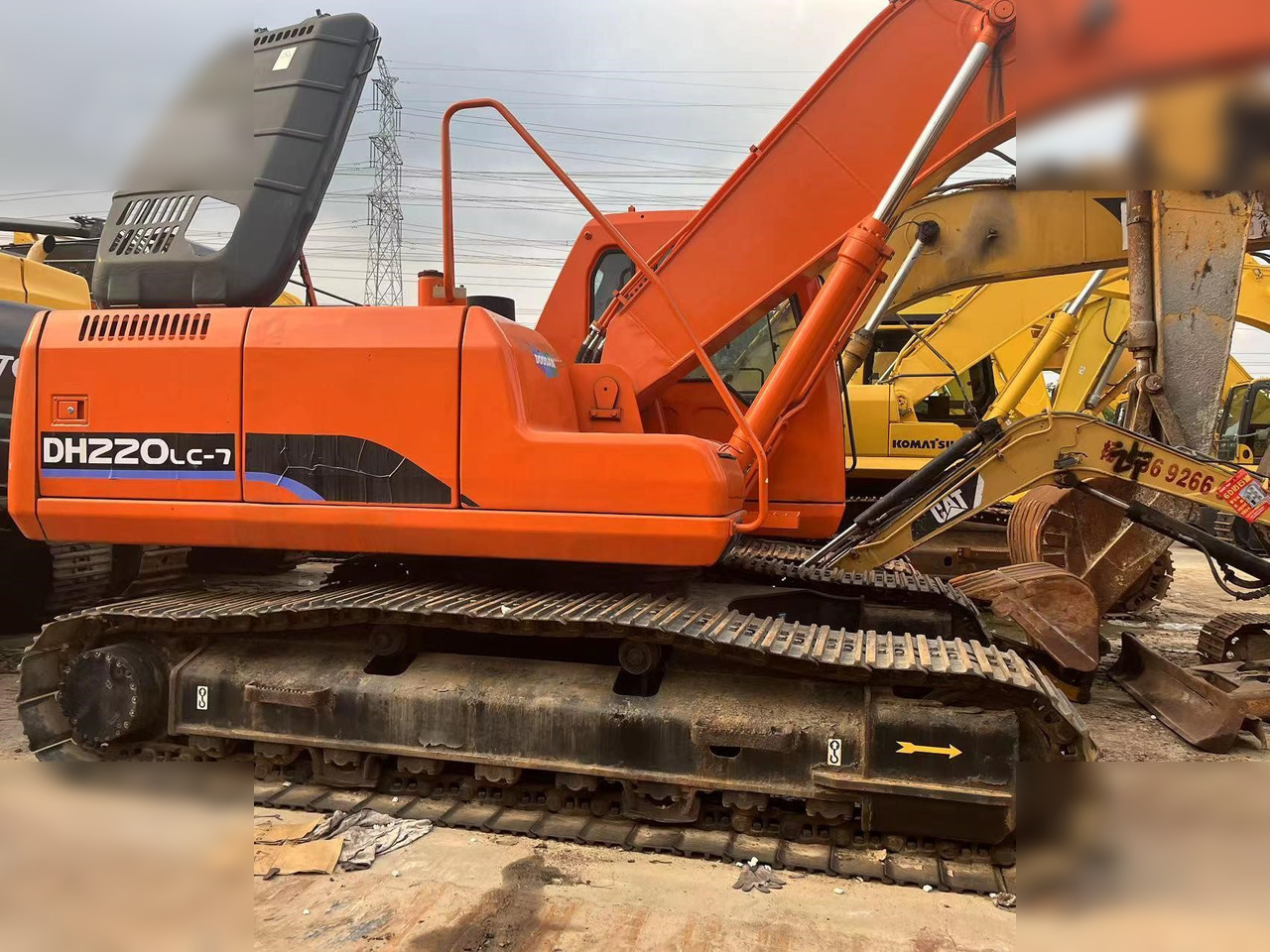 DOOSAN DH220 LC-7 - Bandgrävare: bild 2 DOOSAN DH220 LC-7 - Bandgrävare: bild 2