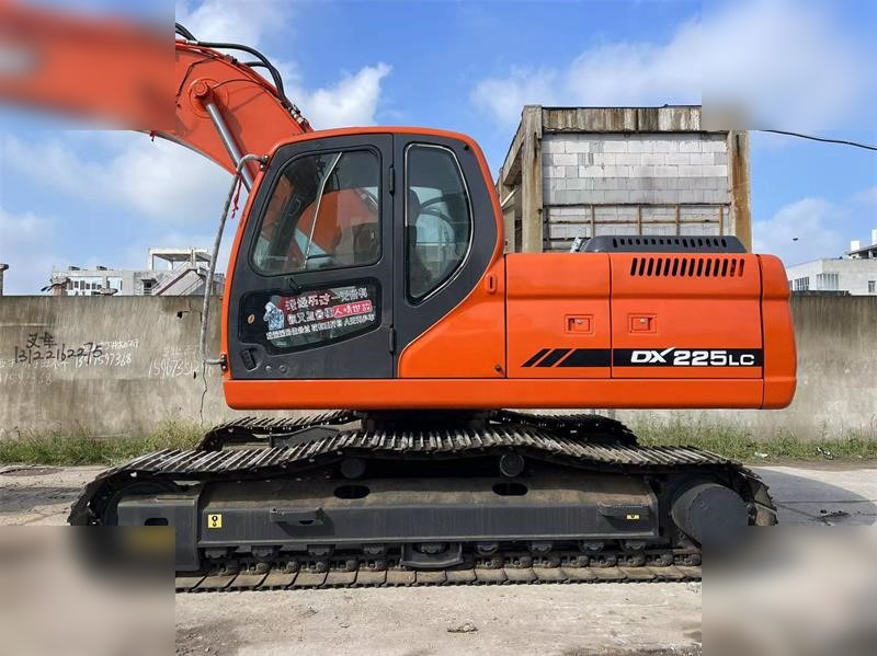 DOOSAN DX225 LC - Bandgrävare: bild 5 DOOSAN DX225 LC - Bandgrävare: bild 5