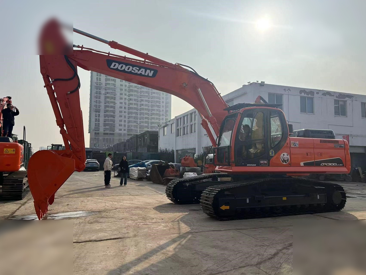 DOOSAN DX300 LC-9C - Bandgrävare: bild 1 DOOSAN DX300 LC-9C - Bandgrävare: bild 1