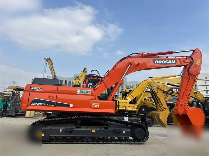DOOSAN DX300 LC-9C - Bandgrävare: bild 3 DOOSAN DX300 LC-9C - Bandgrävare: bild 3