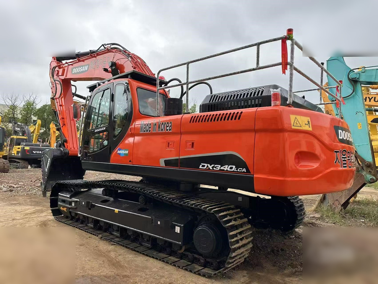 DOOSAN DX340 LCA - Bandgrävare: bild 1 DOOSAN DX340 LCA - Bandgrävare: bild 1