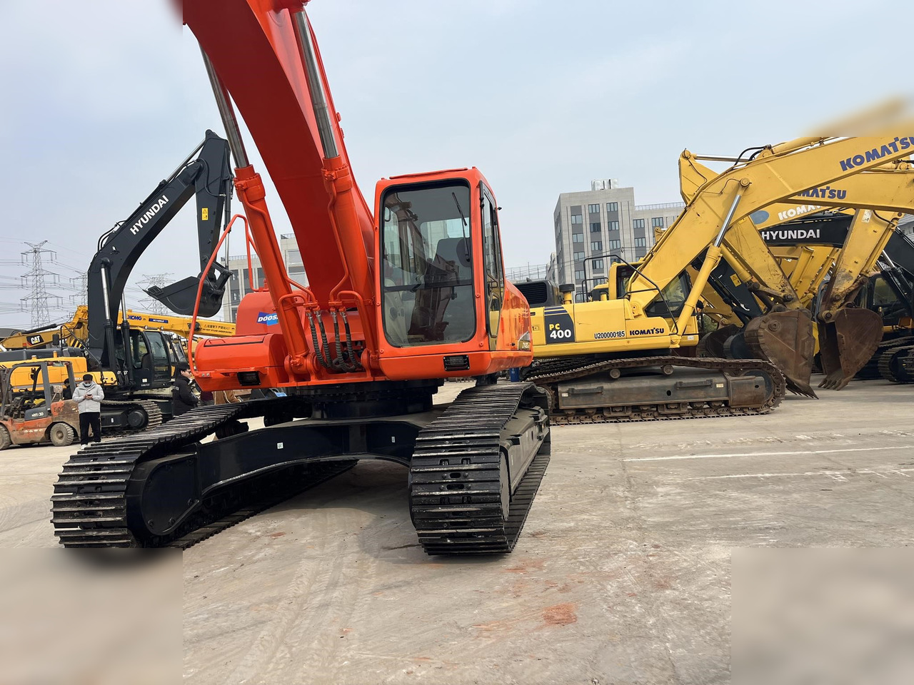 DOOSAN DX420 LC-9C - Bandgrävare: bild 4 DOOSAN DX420 LC-9C - Bandgrävare: bild 4