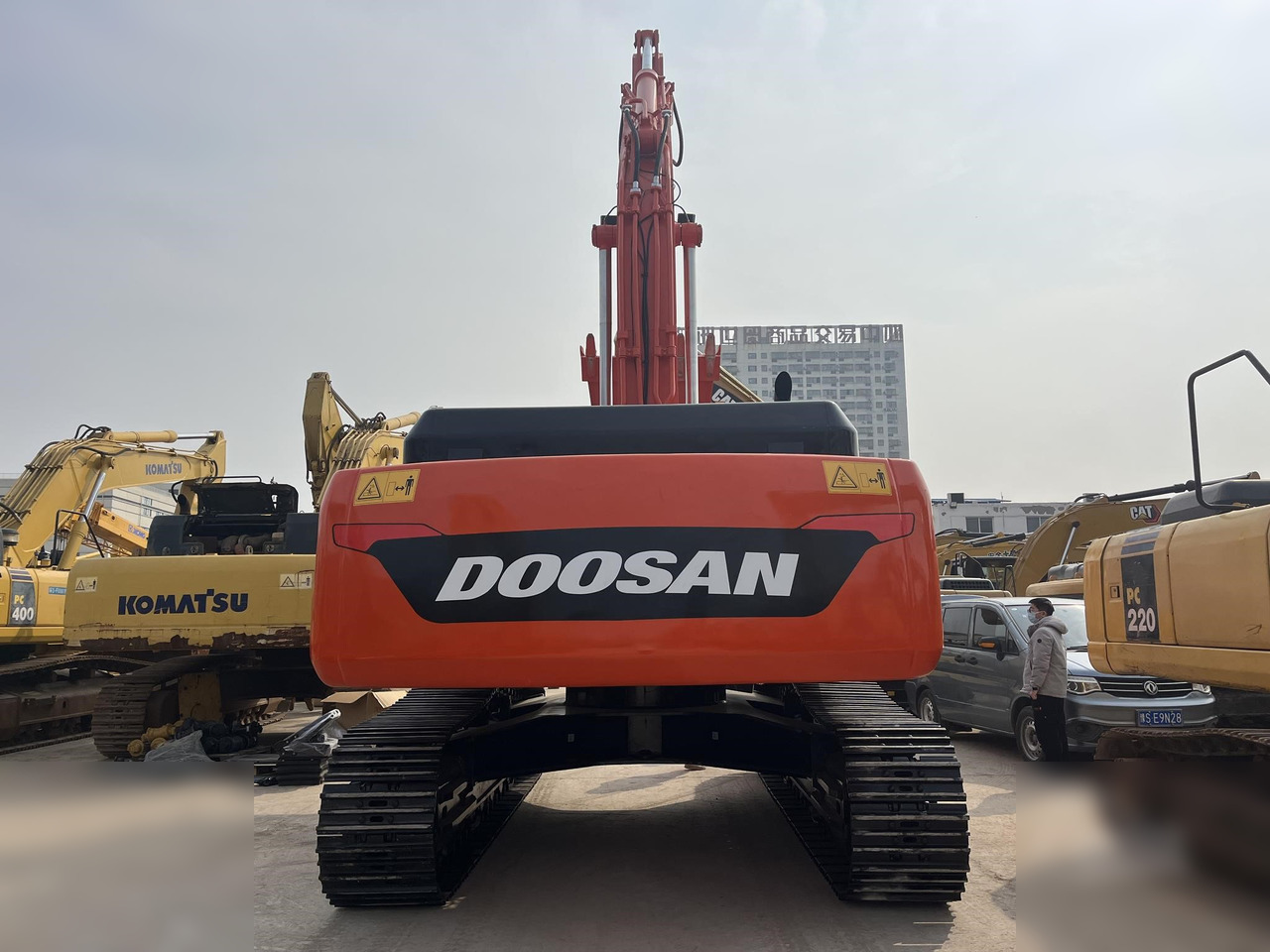 DOOSAN DX420 LC-9C - Bandgrävare: bild 2 DOOSAN DX420 LC-9C - Bandgrävare: bild 2