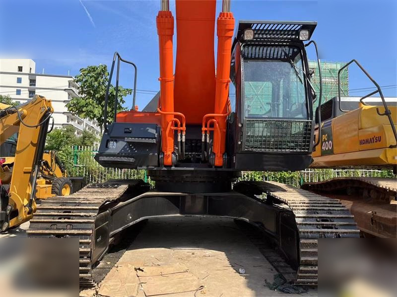 HITACHI ZX350H-3 - Bandgrävare: bild 2 HITACHI ZX350H-3 - Bandgrävare: bild 2