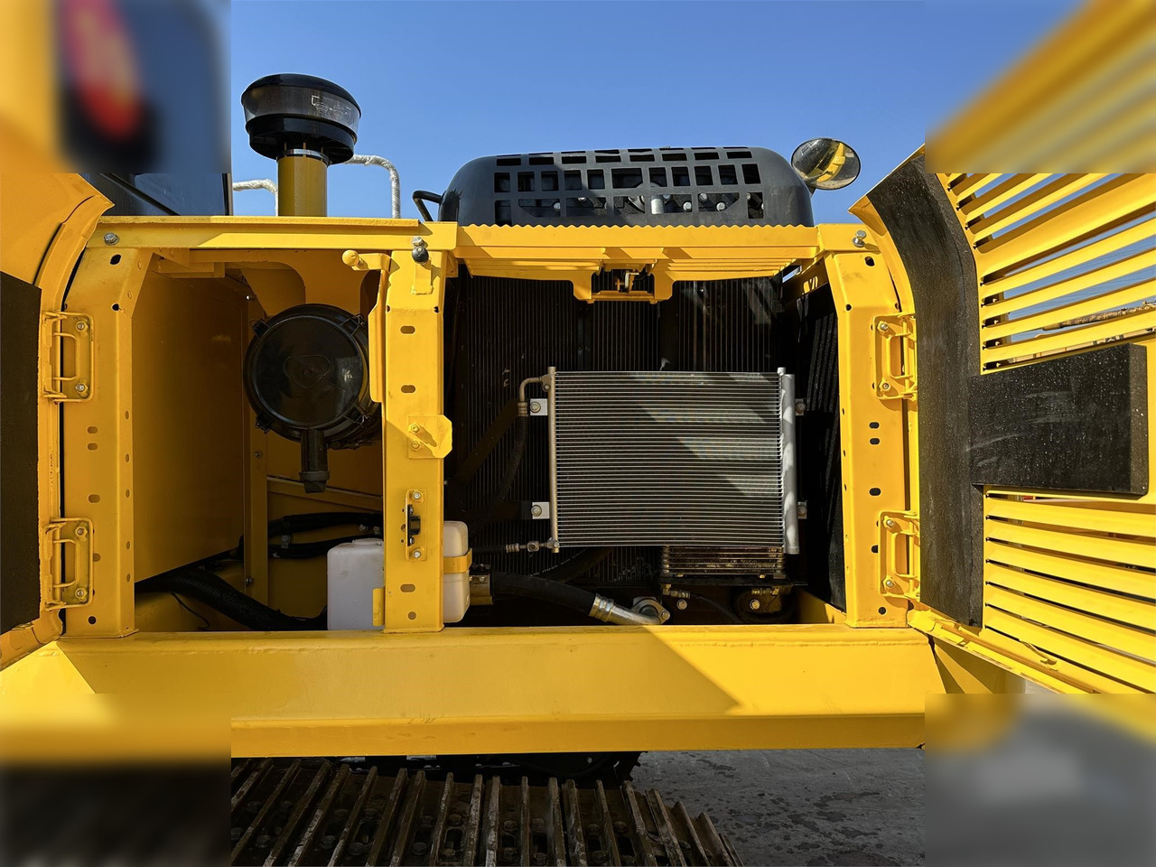 KOMATSU PC200-8 - Bandgrävare: bild 5 KOMATSU PC200-8 - Bandgrävare: bild 5